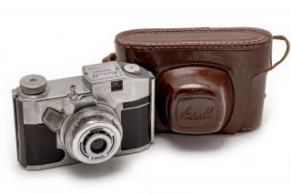 (185) Rare Bencini Koroll Camera C1951 W/150/11 Lens,  Case,  Functional
