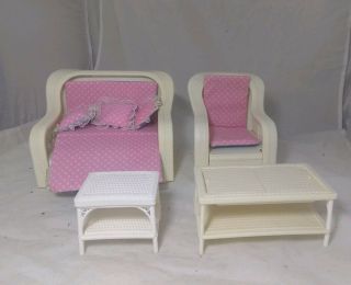 Vintage Mattel Barbie White Wicker Dream House Doll Furniture 1983 W/pillows/cov