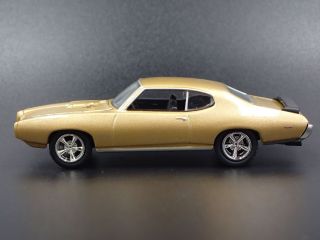 1969 69 Pontiac Gto Rare 1/64 Scale Collectible Diorama Diecast Model Car