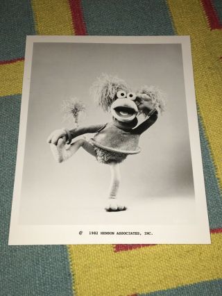 Red In Fraggle Rock - Rare 1982 Press Photograph.  Jim Henson.  The Muppets
