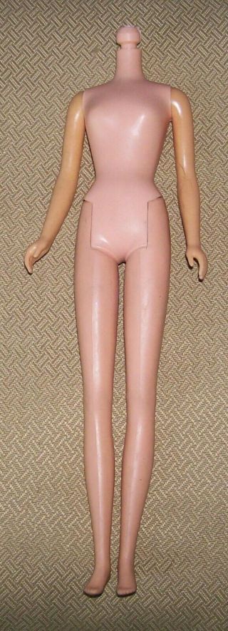 Vintage Bend Leg Francie Body 1130 From 1966 - 67
