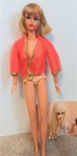 Vintage 1969 Mattel Mod Blonde Dramatic Living Barbie Doll & Booklet