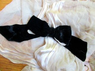 Luxuriously Soft Antique Hdmd 20s Fine Pure Silk Velvet Bow Crepe Lined Floppy
