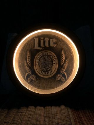 Rare Vintage Miller Lite Beer Lighted Barrel Bar Sign