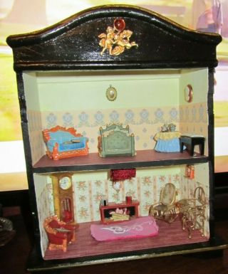 Vintage Small Dollhouse 1:24 Scale? Inc Furniture Cute