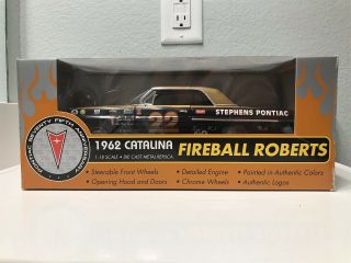 Ertl 1:18 75th Anniversary 1962 Pontiac Catalina Fireball Roberts Stephens Rare