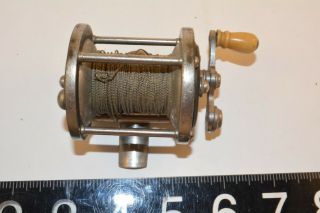 Old Early Montague? Unmarked Bait Casting Reel Lure Bait Rod 2 Z