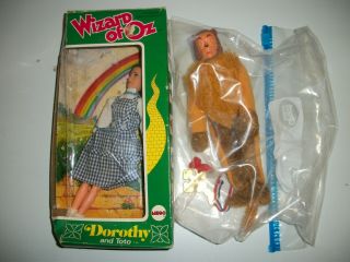 2 Mego Wizard Of Oz Dolls Dorothy And The Cowardly Lion Vintage Dolls Figures