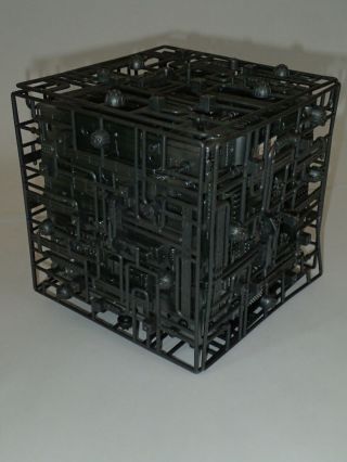RARE Star Trek the Next Generation Borg Cube Ship - lights up with sounds 3