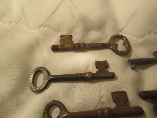 skeleton keys jewelry box music barrel key 8 keys vintage antique 2