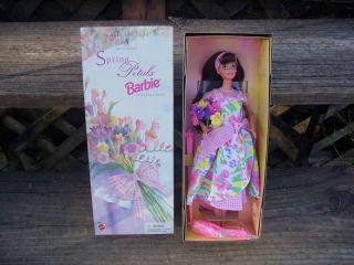 1996 Mattel Avon Spring Petal Barbie 16872 Never Taken Out Of Package