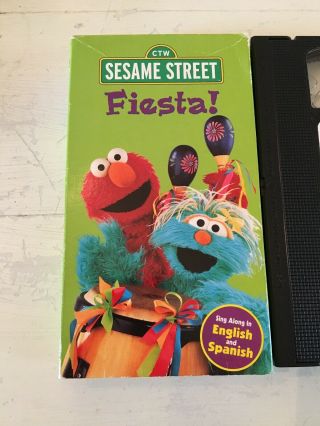 Sesame Street Fiesta VHS 1997 RARE VINTAGE OOP ENGLISH & SPANISH SING ALONG 2