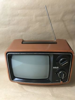 Rare Vintage Portable Copper Rca Tv 1970s Retro Gaming Solid State