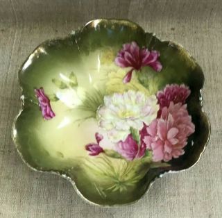 ANTIQUE P T GERMANY HANDPAINTED PORCELAIN BOWL GREEN W PINK & WHITE CARNATIONS 2