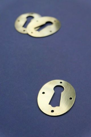 Large Vintage Polished Brass Oval Keyhole Escutcheon 2 " X 1 7/16 " [pb14]