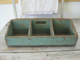 Vintage Primitive Blue Green Paint Six Dividers Wood Carrier Handle 2