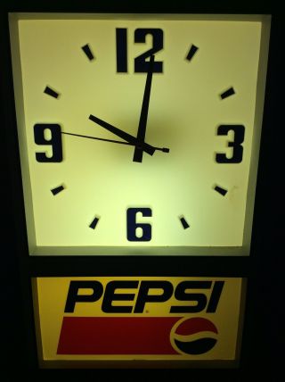 Vintage Pepsi Cola Soda Pop Advertising Wall Light Up Clock Sign Rare