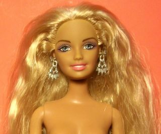 Vintage 1999 Flat Feet Barbie Doll Blonde Beach Tan Nude Mattel