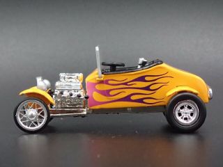 1927 Ford Model T Roadster Hot Rod Rare 1:64 Scale Collectible Diecast Model Car