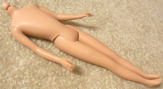 Vintage 1960s Mattel Barbie - Straight Leg Body - 9 