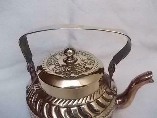 86 / HAND MADE HIGHLY ORNATE EARLY 20TH CENTURY ARTS AND CRAFTS BRASS KETTLE 3