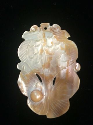 Vintage Carved Chinese Mother Of Pearl Blister Pearl Pendant With Fish 2