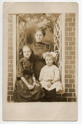 Antique 1900s Real Photo Post Card Mother And Daughters Circa 1900 - 1910