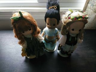 Vintage Precious Moments Dolls Children Of The World