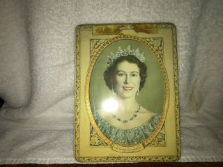 Vintage Tin Box Souvenir Of The Coronation Of H.  M.  Queen Elizabeth Ii 1953