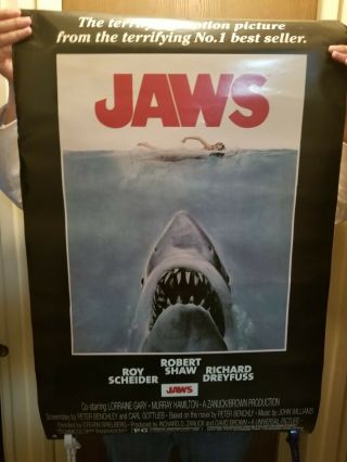 Large1975 JAWS VINTAGE MOVIE POSTER PRINT not double sided corner tear. 3