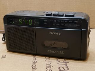 Vintage Sony ICF - C610 Dream Machine AM/FM Cassette Clock Radio 2