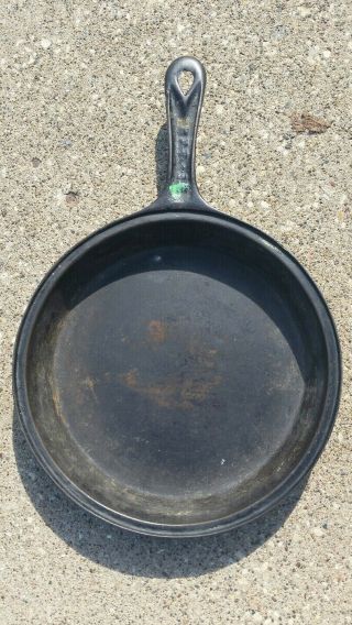 Antique Gate Marked Fancy Handle Cast Iron Skillet 10 Inches