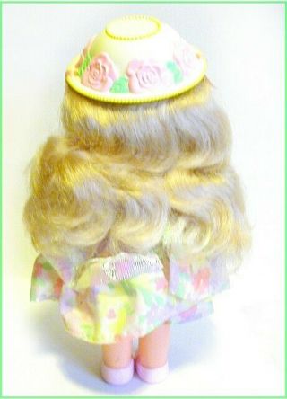 Mattel Cherry Merry Muffin LILY VANILLY Doll w/ Dress Hat Comb Muffins Paper Tag 2