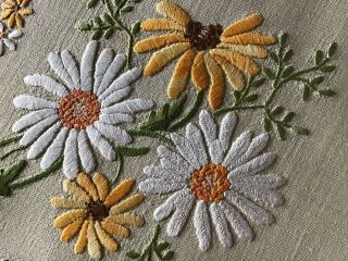 Gorgeous Vintage Linen Hand Embroidered Tray Cloth Daisies