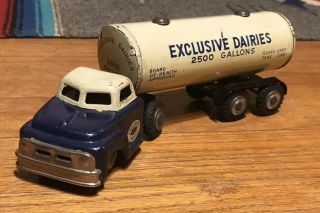 RARE VINTAGE EXCLUSIVE DAIRIES JAPAN TIN TOY FRICTION TRUCK AND TRAILER 1960’s 2
