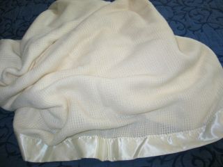 Antique Vintage Faribo Woolen Mills Wool Blanket Satin Binding Soft Winter White