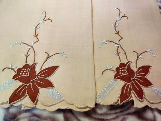 Set of 2 Madeira Embroiderd & Applique PeachLinen Hand Towels 19 x 13 