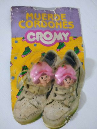 Vintage Strawberry Shortcake Shoelaces Biters Argentina Carded 1990 