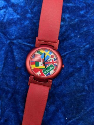 Vintage United Colors of Benetton Bulova Time of the World Flag Watch 3