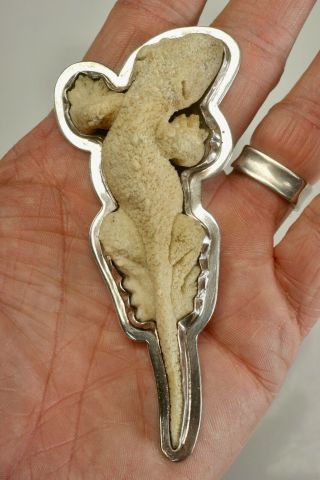 Rare Amy Kahn Russell Mexico Carved Lizard Sterling Brooch Pendant