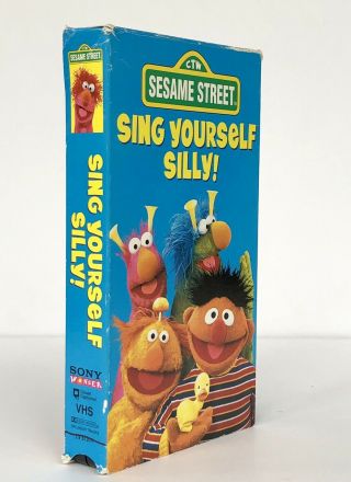SESAME STREET Sing Yourself Silly (VHS,  1990) Very Rare SONY WONDER Edition 3