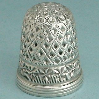 Pretty Antique English Sterling Silver Thimble Hallmarked 1905
