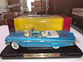 Yat Ming Road Signature 1:18 1959 Chevrolet Impala Convertible Rare Blue