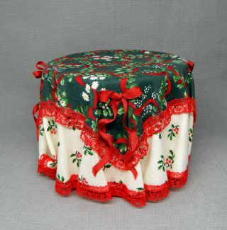 Vintage Christmas Holly Cloth Side Table - Artisan Dollhouse Miniature 1:12