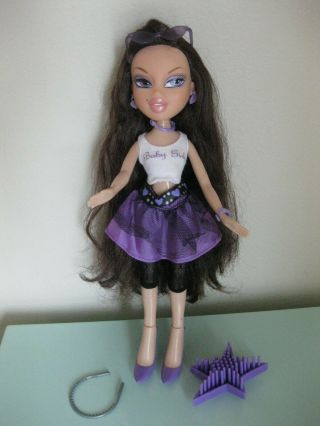 Rare Sweet Heart Phoebe Bratz Doll In Outfit W/long,  Hair