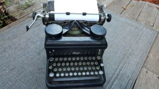 Antique Royal Typewriter Vintage Black