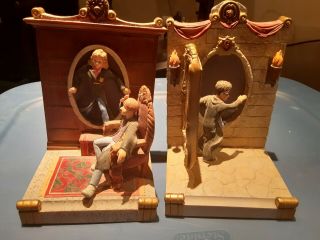 Rare Harry Potter Bookends Gryffindor Common Room Entry - Hallmark