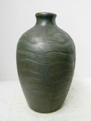 Rare Signed M.  L.  Owens Sine Wave Decorated Nc Pottery Vase,  Cobalt Blue Glaze