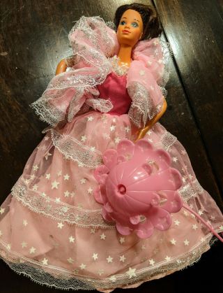 Vintage 1985 Dream Glow Barbie Doll In Dress