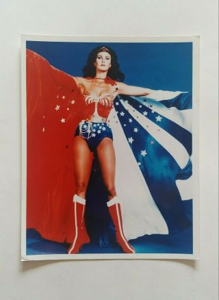 Rare Linda Carter,  Wonder Woman With America Themed Cape 8x10 Photograph/photo